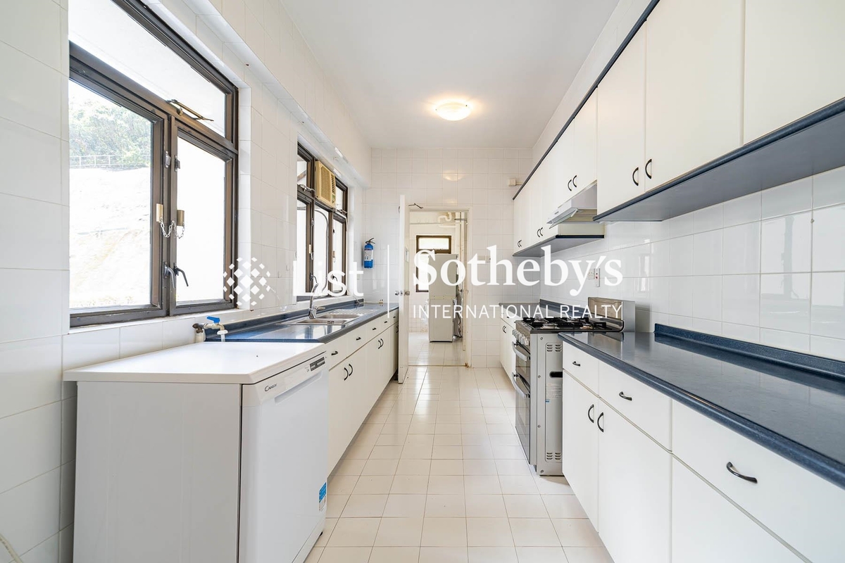 Repulse Bay Apartments 淺水灣花園大廈 | Kitchen