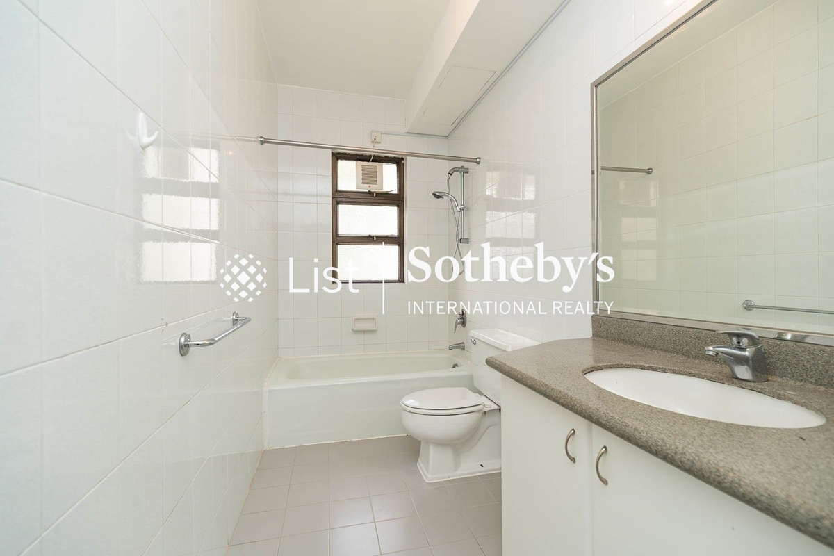 Repulse Bay Apartments 淺水灣花園大廈 | Guest Bathroom