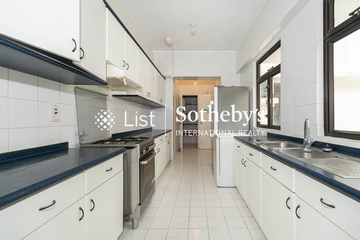 Repulse Bay Apartments 淺水灣花園大廈 | Kitchen