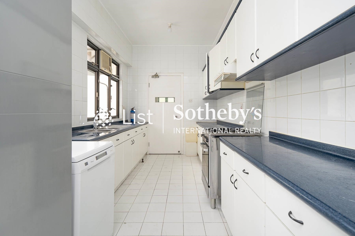 Repulse Bay Apartments 淺水灣花園大廈 | Kitchen