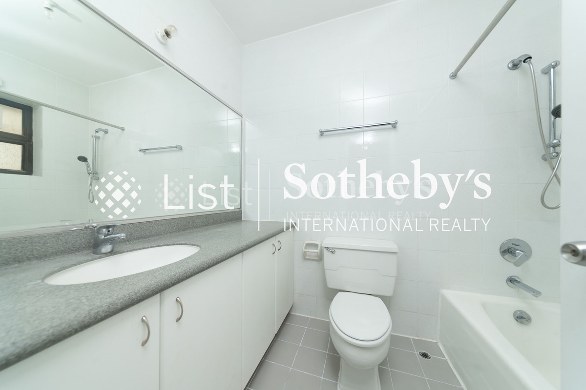 Repulse Bay Apartments 淺水灣花園大廈 | Master Bathroom