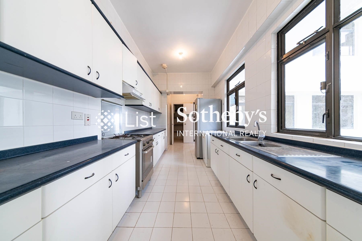 Repulse Bay Apartments 淺水灣花園大廈 | Kitchen