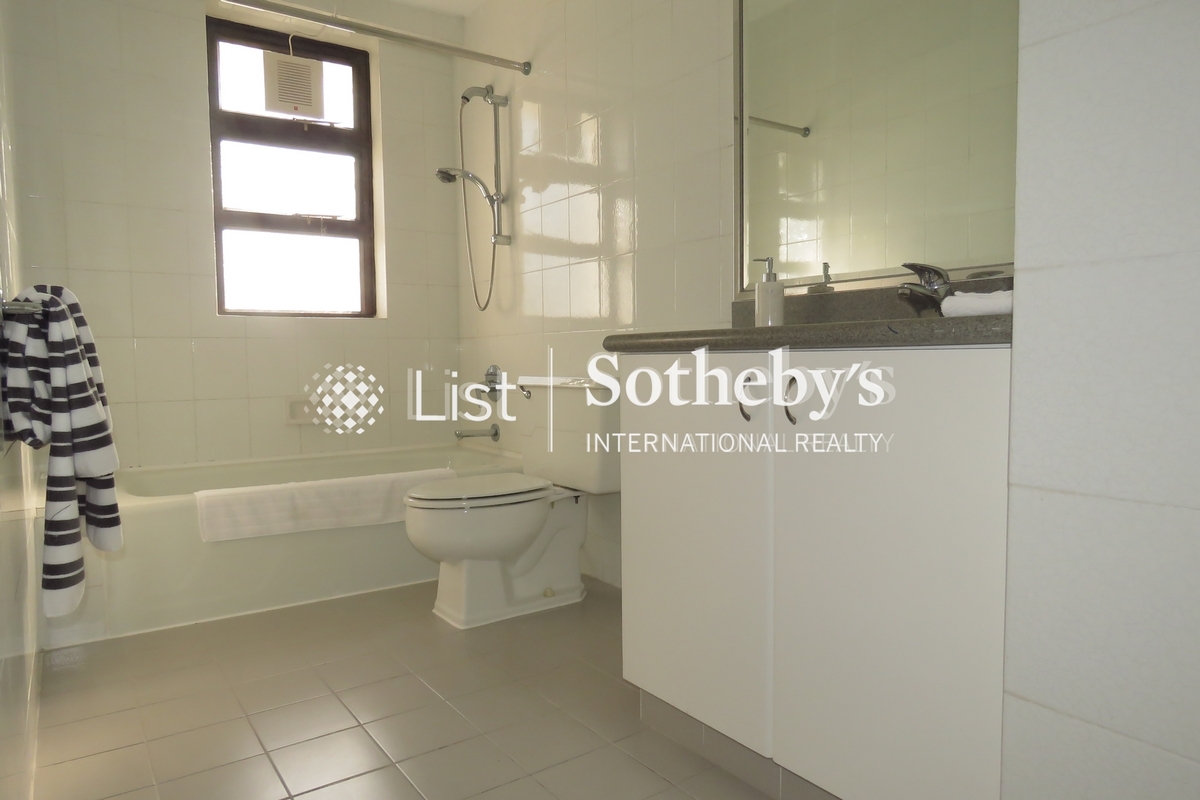 Repulse Bay Apartments 浅水湾花园大厦 | Guest Bathroom