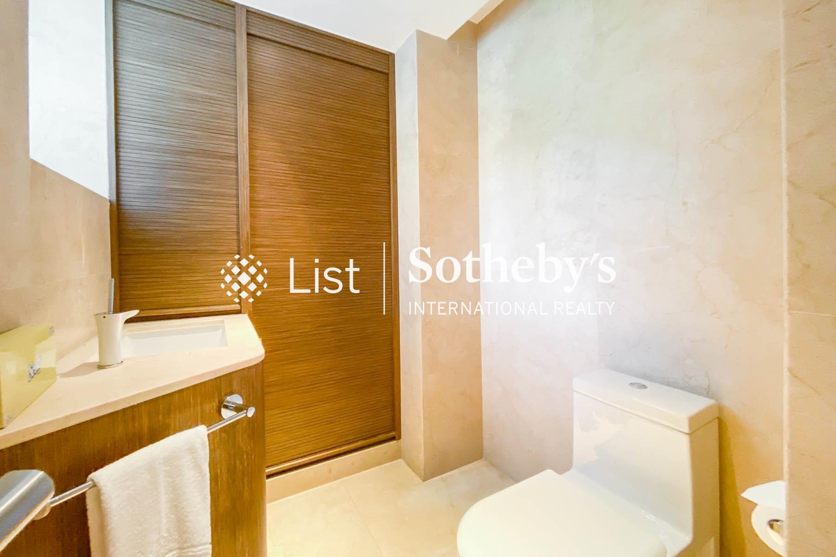 The Repulse Bay 影灣園 | Guest Powder Room