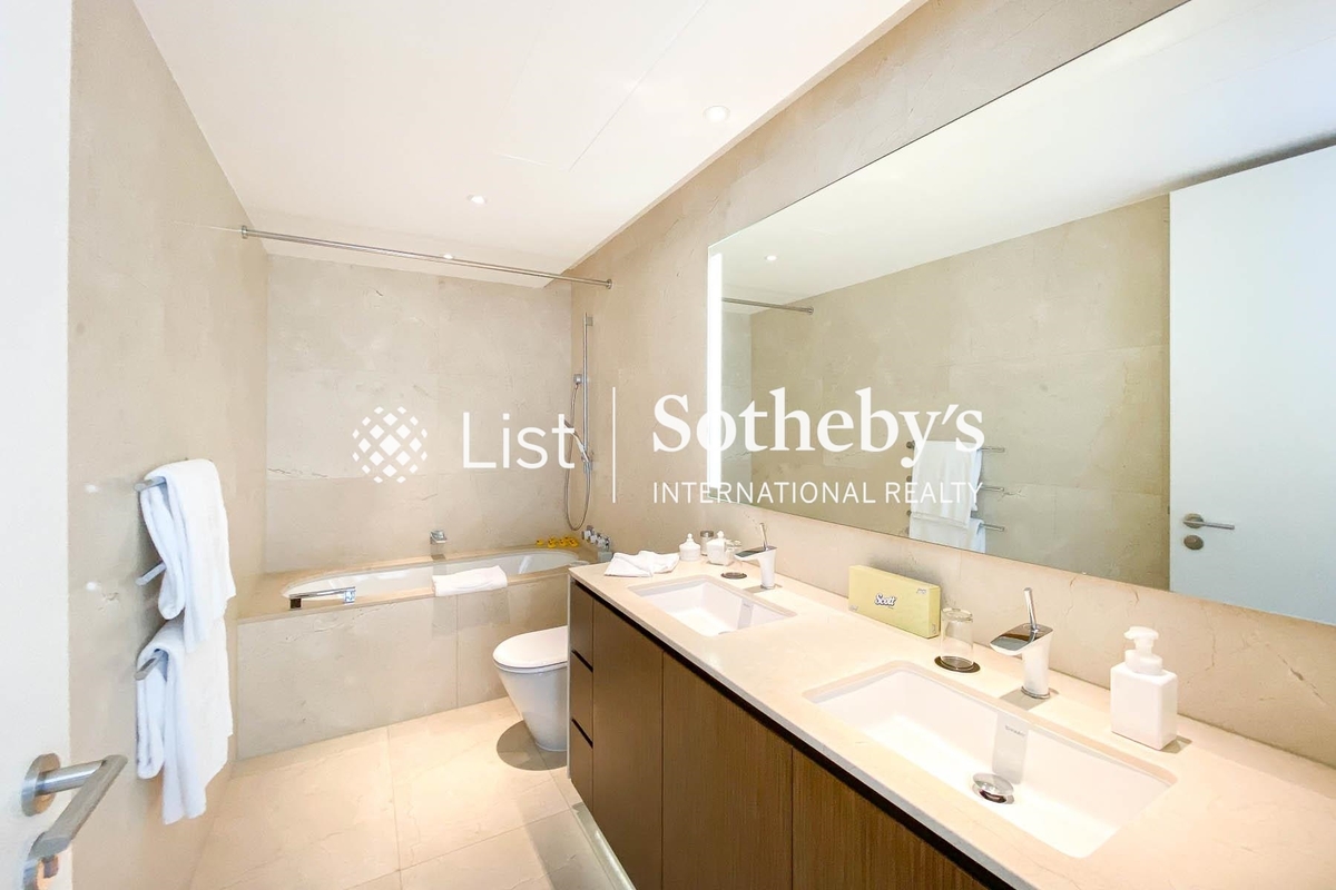 The Repulse Bay 影灣園 | Guest Bathroom