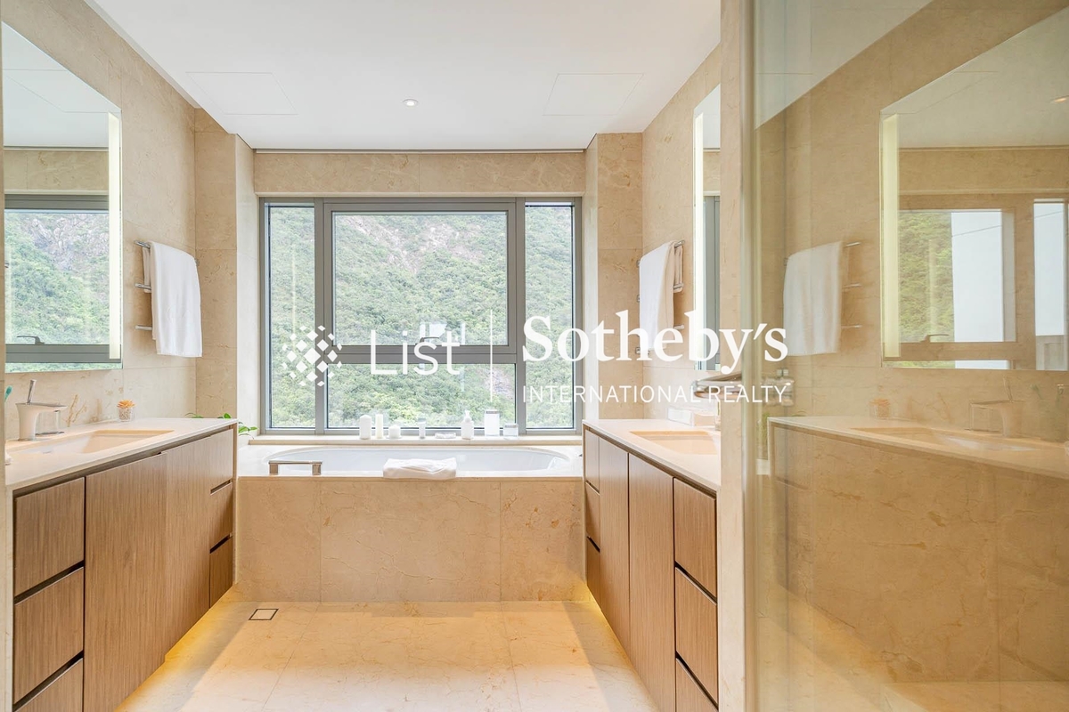 The Repulse Bay 影灣園 | Master Bathroom