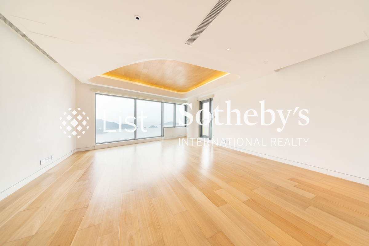 The Repulse Bay 影灣園 | Living and Dining Room