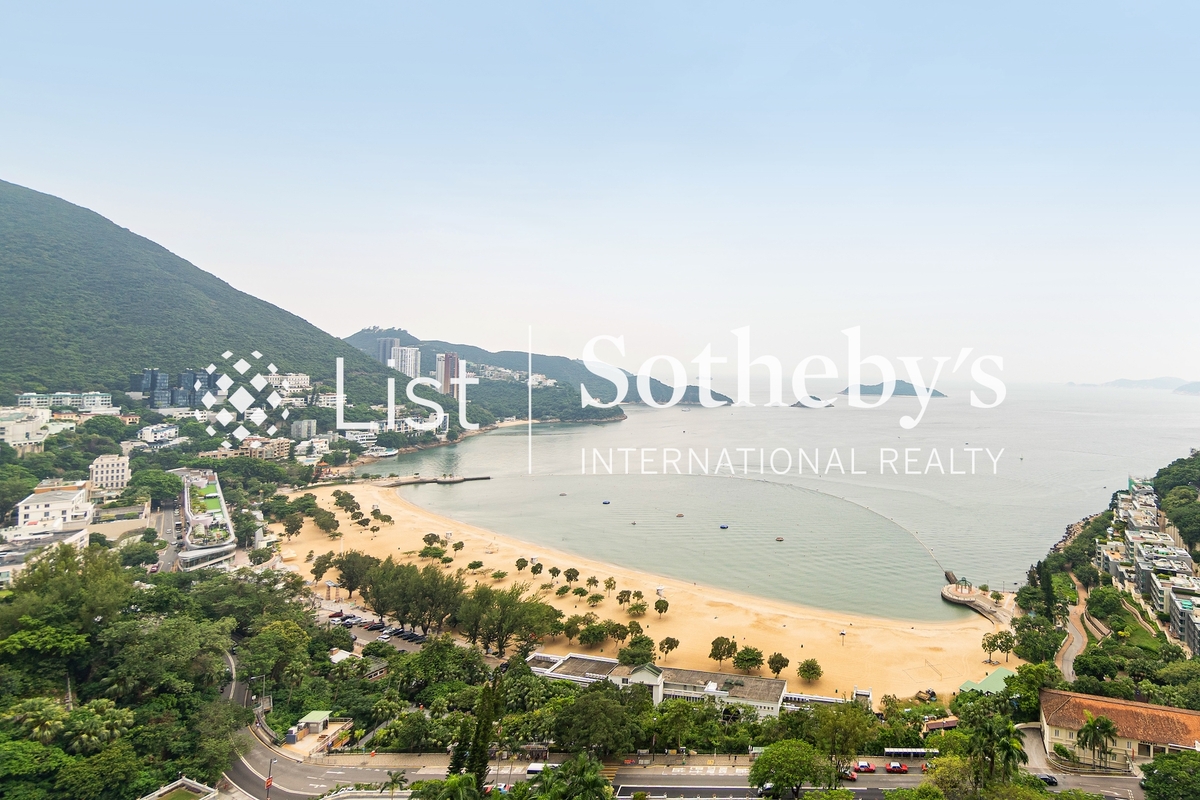 The Repulse Bay 影灣園 | View from Living and Dining Room