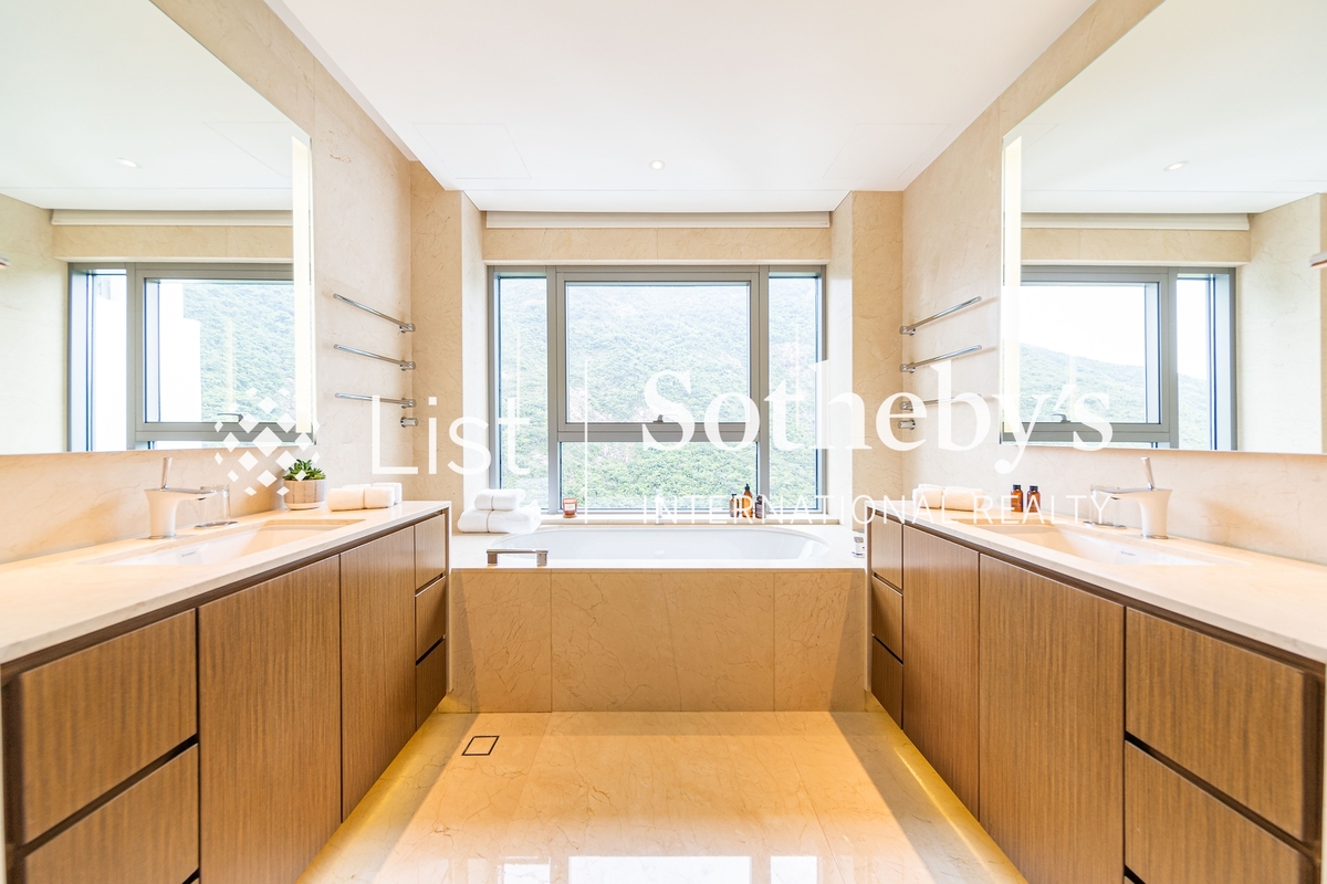 The Repulse Bay 影灣園 | Master Bathroom