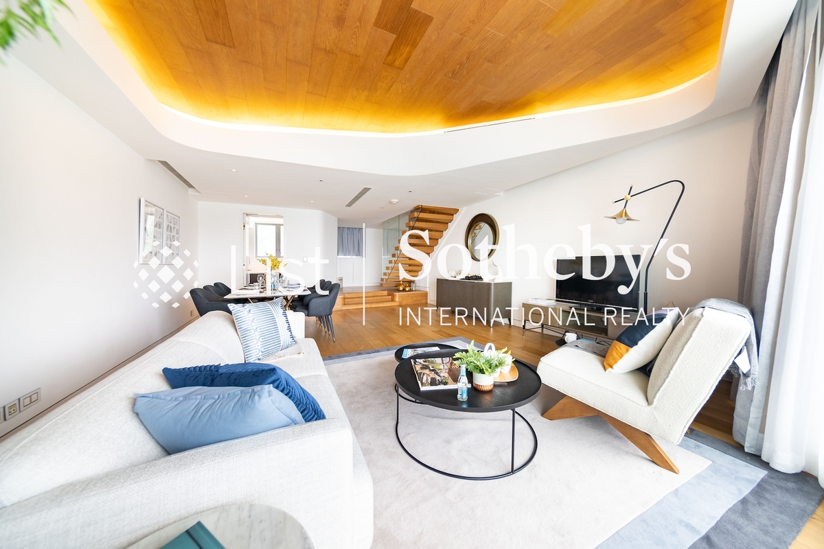 The Repulse Bay 影灣園 | Living and Dining Room
