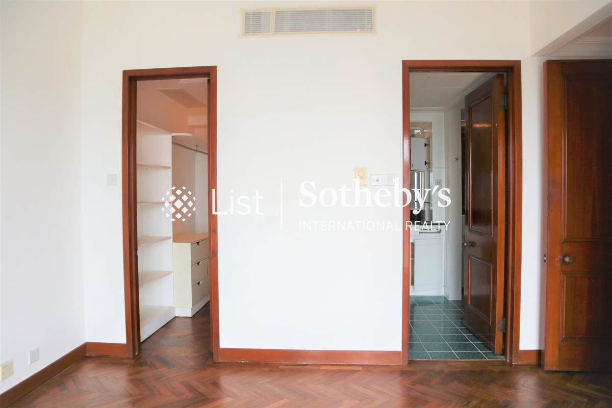 The Repulse Bay 影灣園 | Master Bedroom