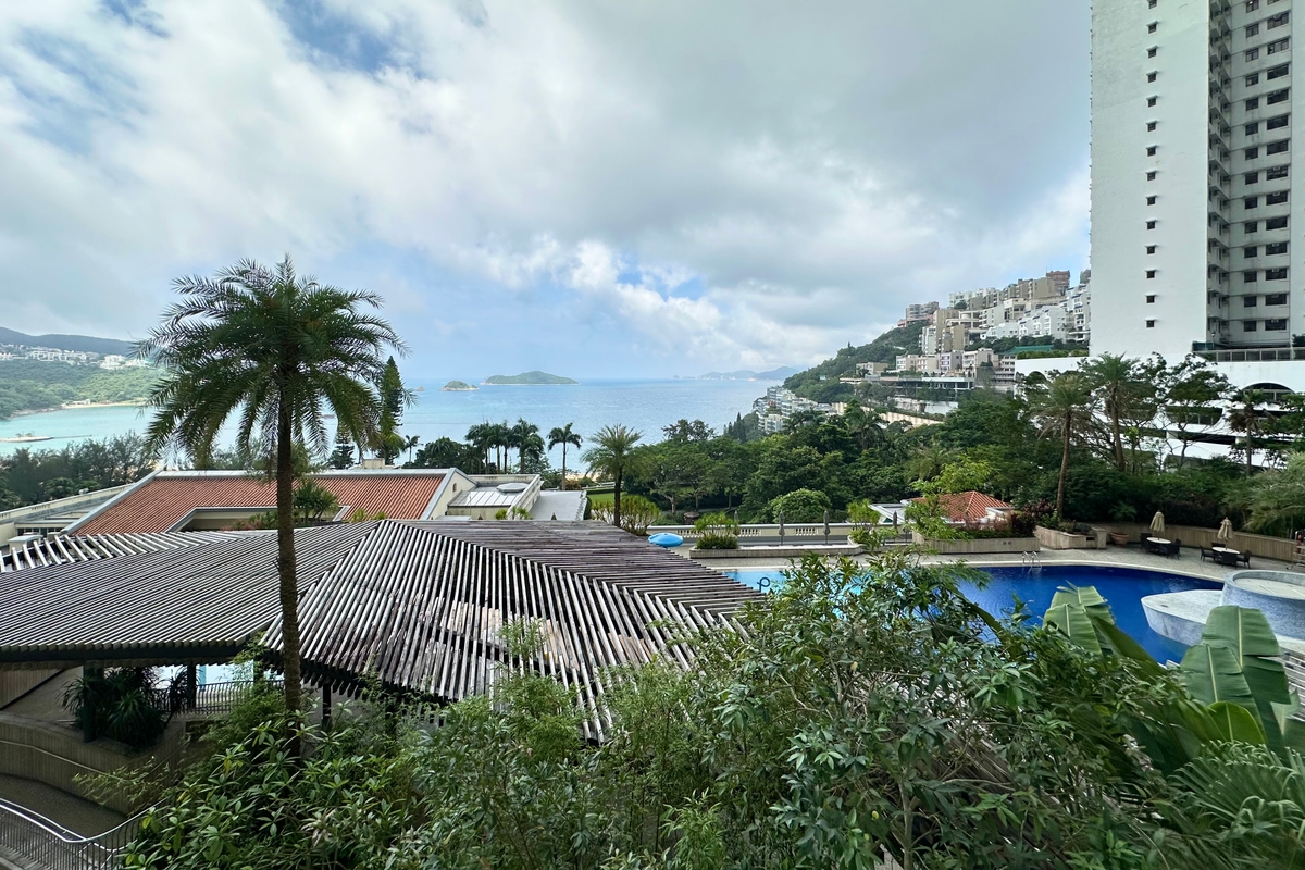 The Repulse Bay 影灣園 | View from Living Room