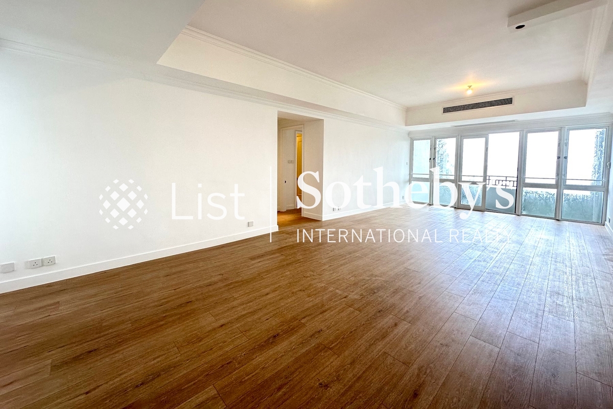 The Repulse Bay 影灣園 | Living and Dining Room