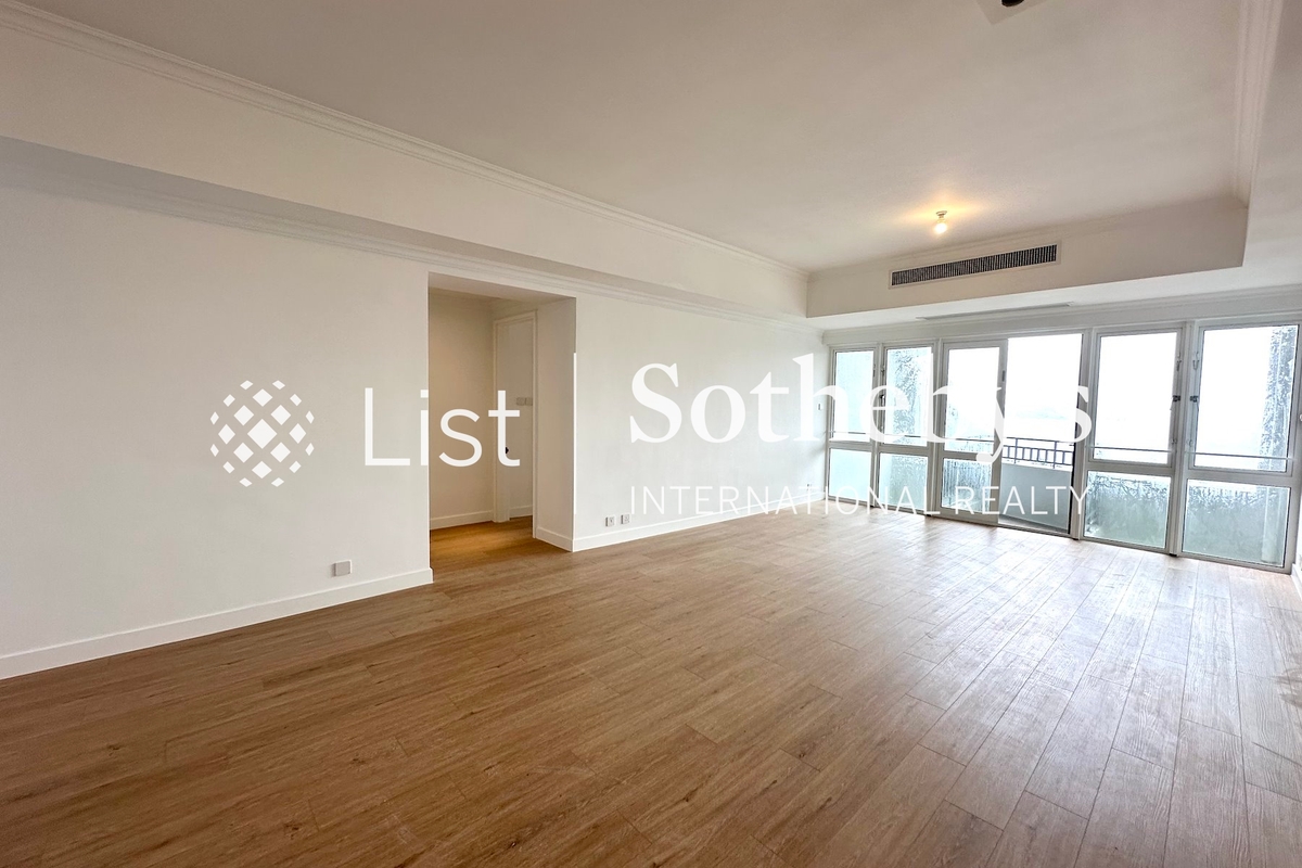 The Repulse Bay 影灣園 | Living and Dining Room