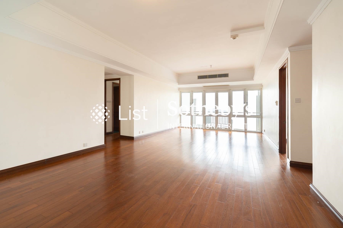 The Repulse Bay 影灣園 | Living and Dining Room