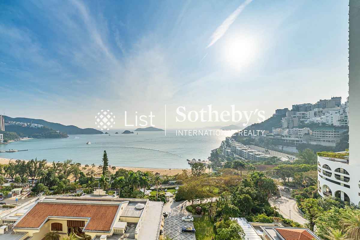 The Repulse Bay 影湾园 | View from Living and Dining Room