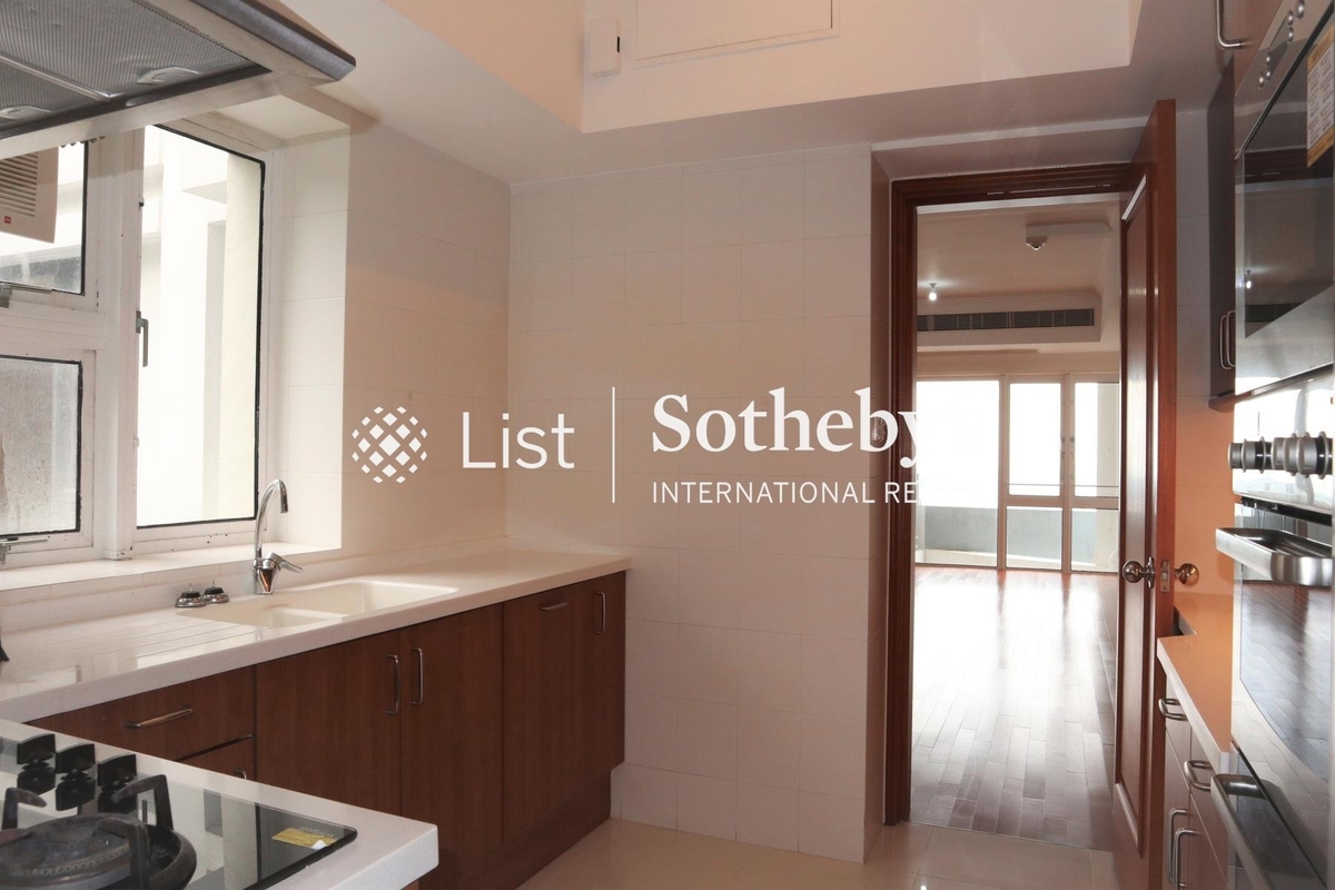 The Repulse Bay 影灣園 | Kitchen