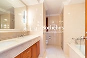 The Repulse Bay 影湾园 | Master Bathroom