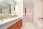 The Repulse Bay 影灣園 | Master Bathroom