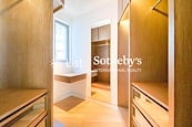The Repulse Bay 影灣園 | Walk-in Closet in Master Bedroom