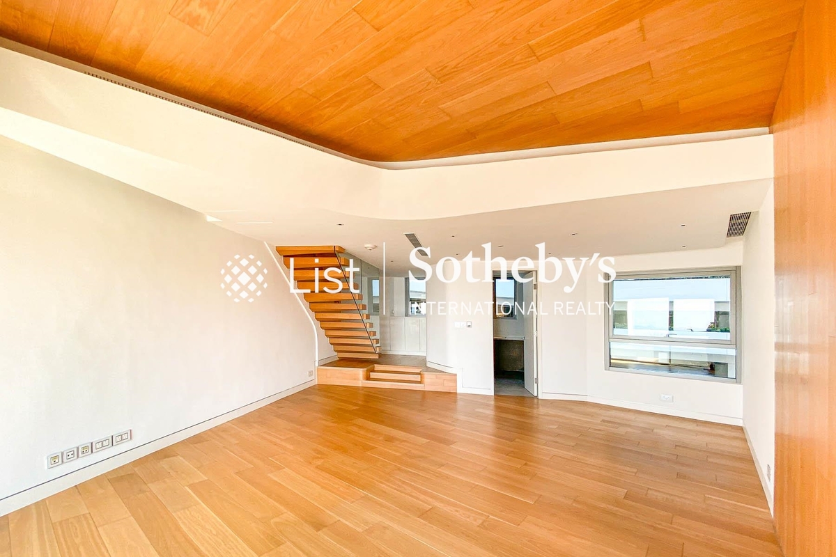 The Repulse Bay 影灣園 | Living and Dining Room