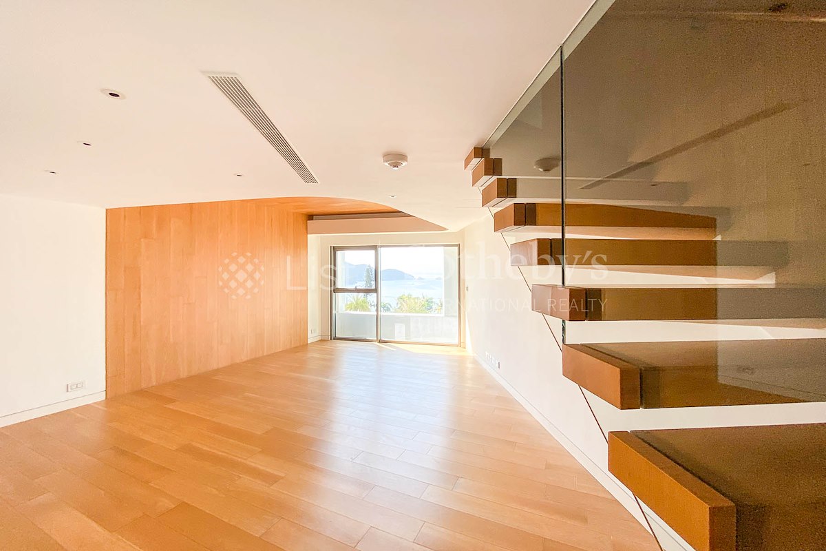 The Repulse Bay 影灣園 | Living and Dining Room