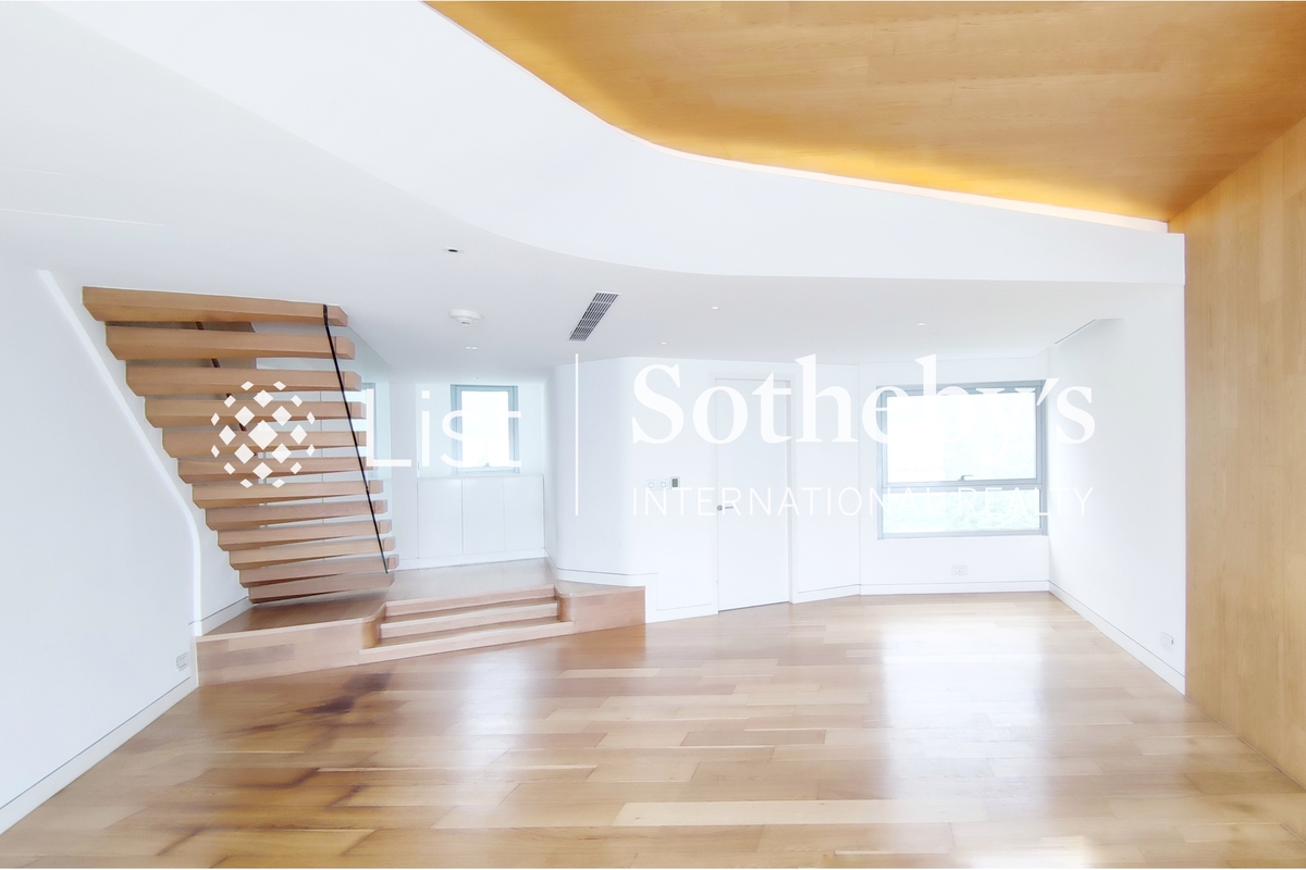 The Repulse Bay 影湾园 | Living and Dining Room