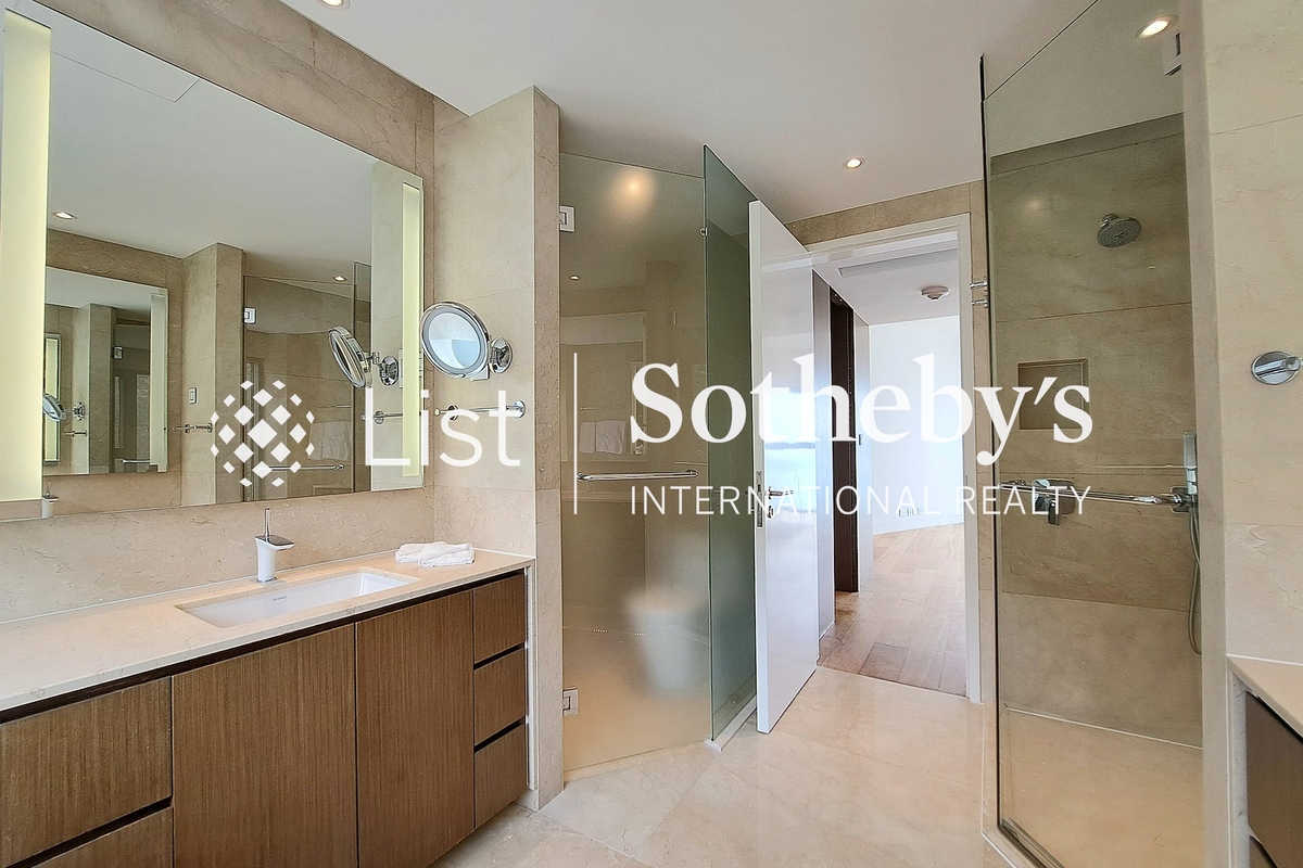 The Repulse Bay 影灣園 | Master Bathroom
