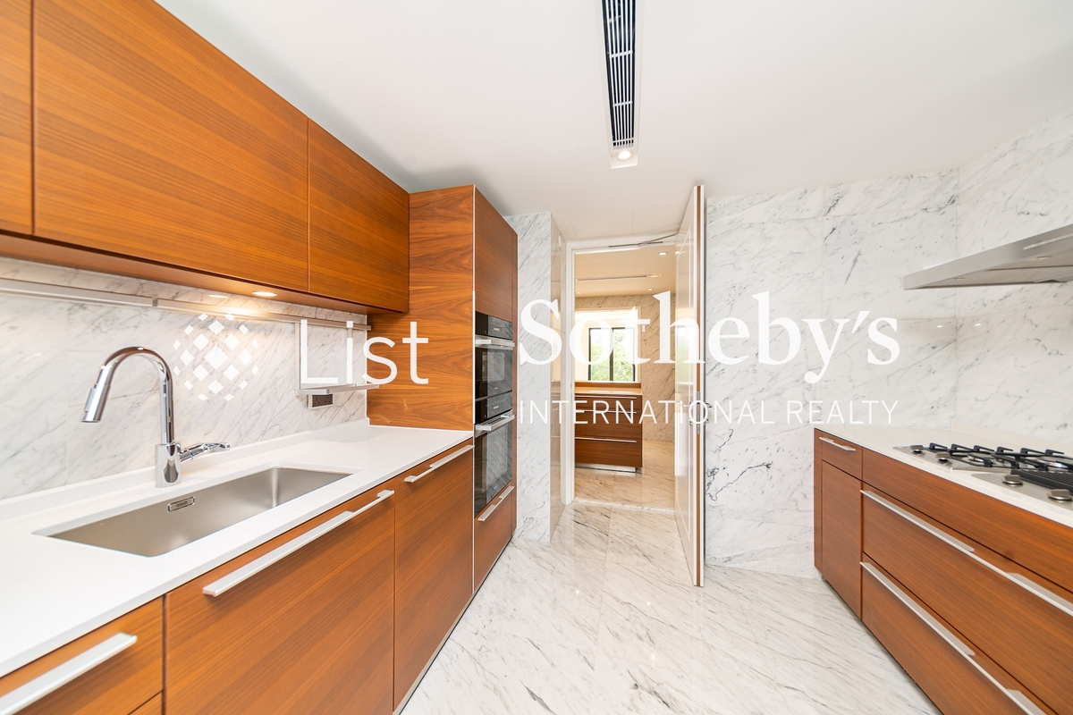 Strawberry Hill 紅梅閣 | Kitchen