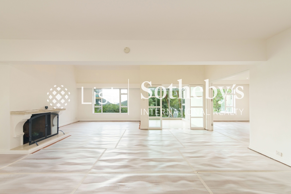 Strawberry Hill 紅梅閣 | Living Room