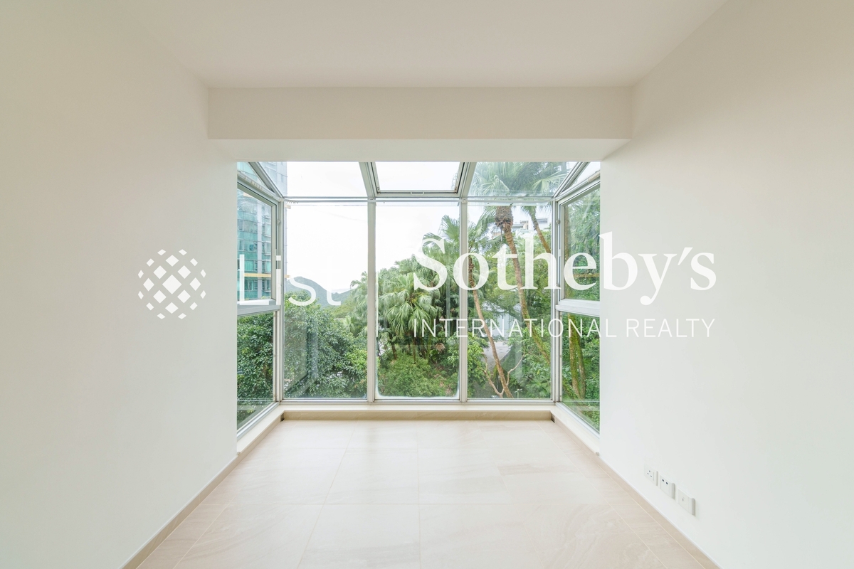 Strawberry Hill 紅梅閣 | Living Room