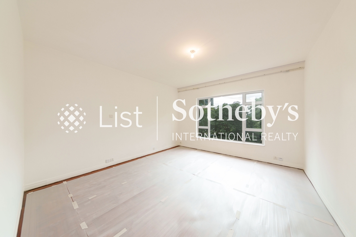 Strawberry Hill 紅梅閣 | Master Bedroom