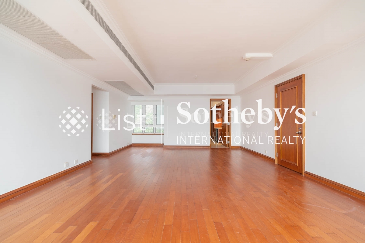 The Repulse Bay 影灣園 | Living and Dining Room