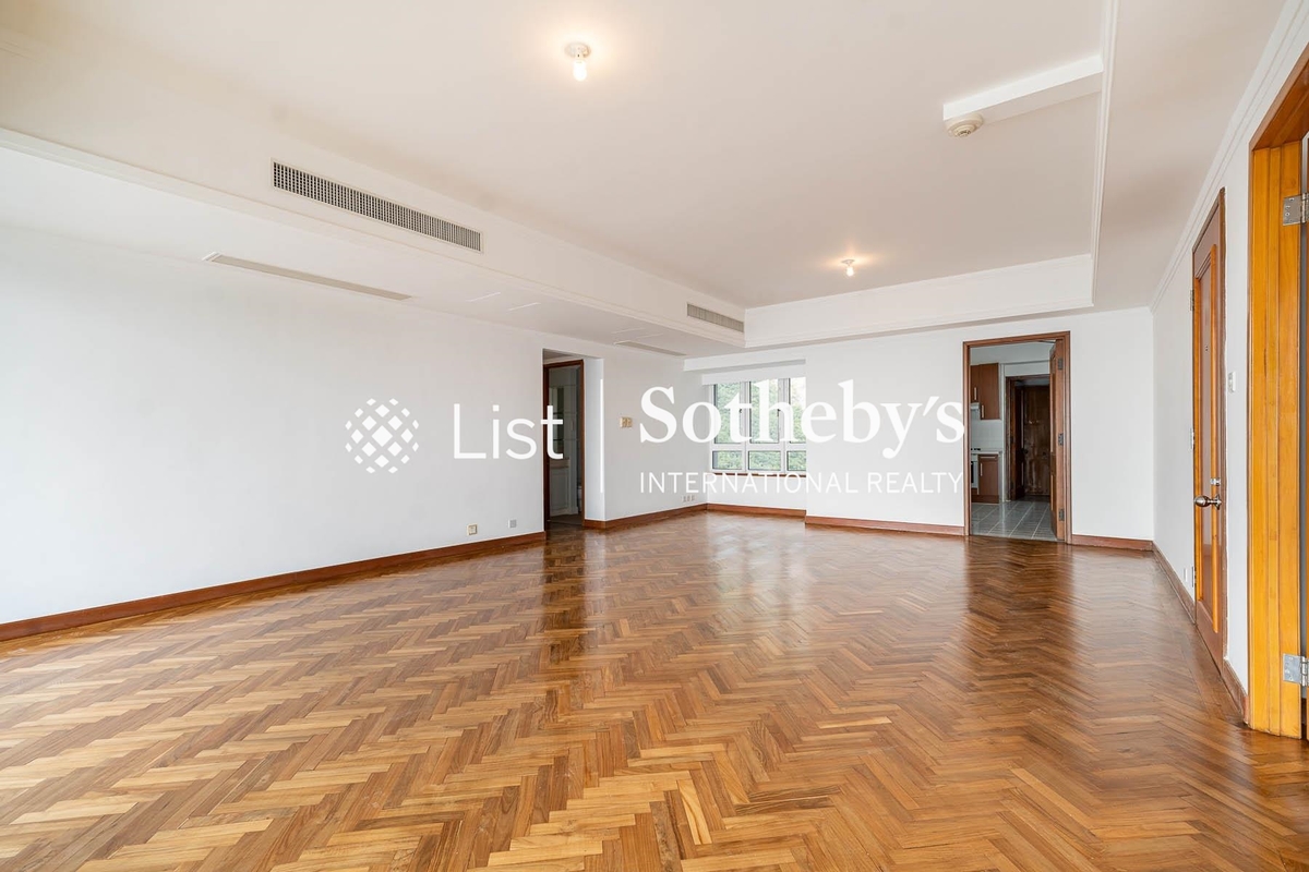 The Repulse Bay 影灣園 | Living and Dining Room