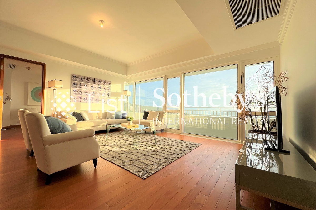 The Repulse Bay 影灣園 | Living and Dining Room
