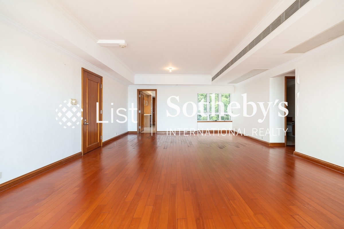 The Repulse Bay 影灣園 | Living and Dining Room