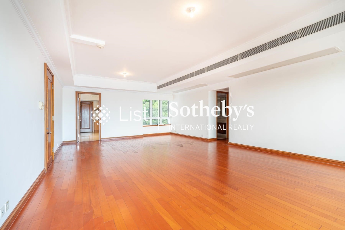 The Repulse Bay 影灣園 | Living and Dining Room