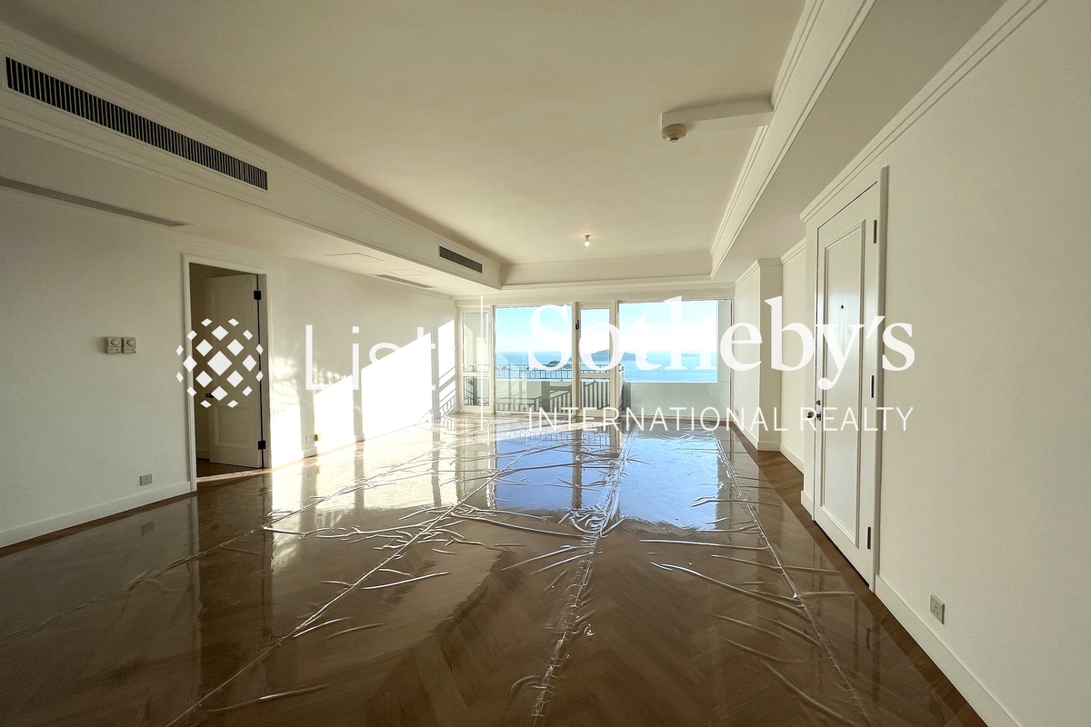 The Repulse Bay 影灣園 | Living and Dining Room