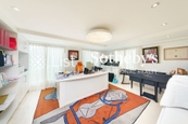 No. 110 Repulse Bay Road 淺水灣道110號 | Third En-suite Bedroom