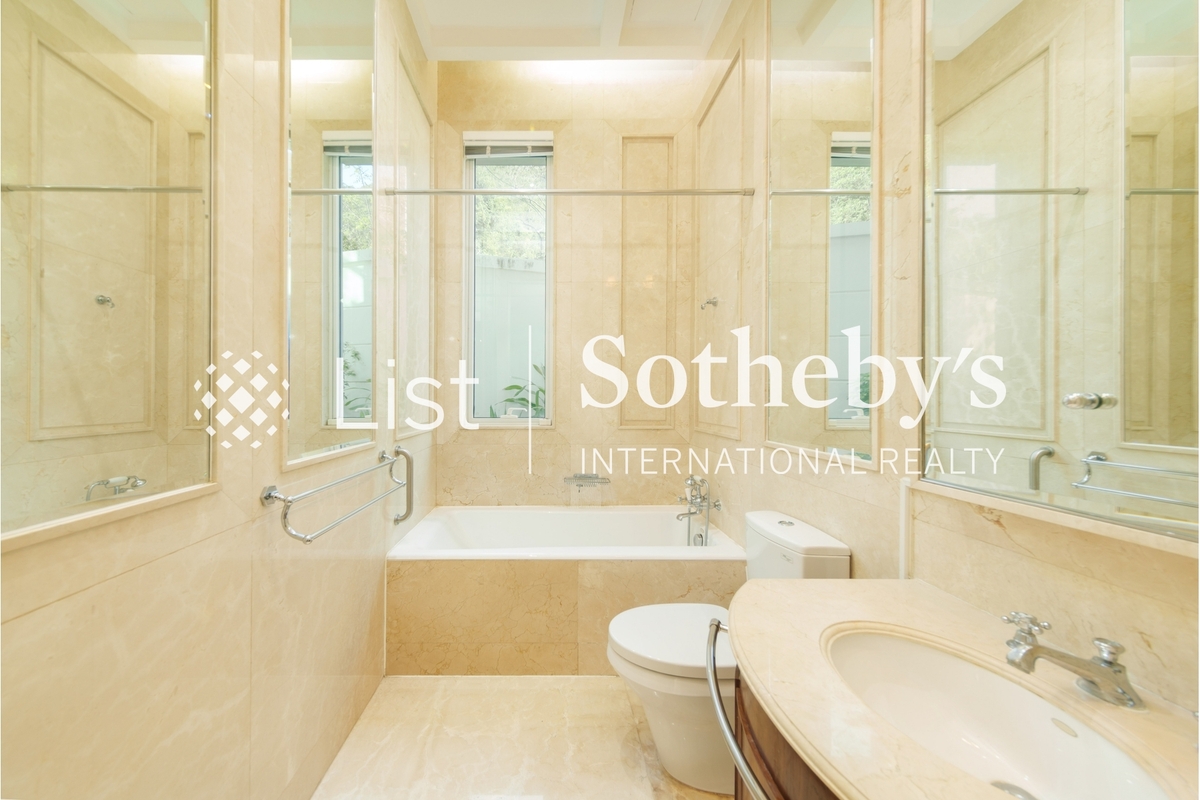 No. 110 Repulse Bay Road 淺水灣道110號 | Fourth Bathroom