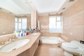 Sunshine Villa 陽光花園 | Master Bathroom