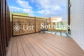 Sunshine Villa 陽光花園 | Private Terrace off Living Room