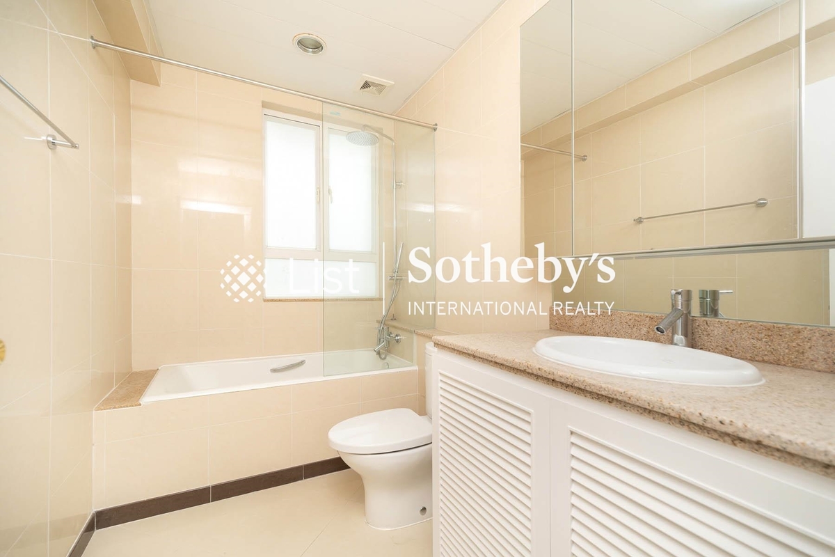 Repulse Bay Mansions 淺水灣大廈 | Guest Bathroom