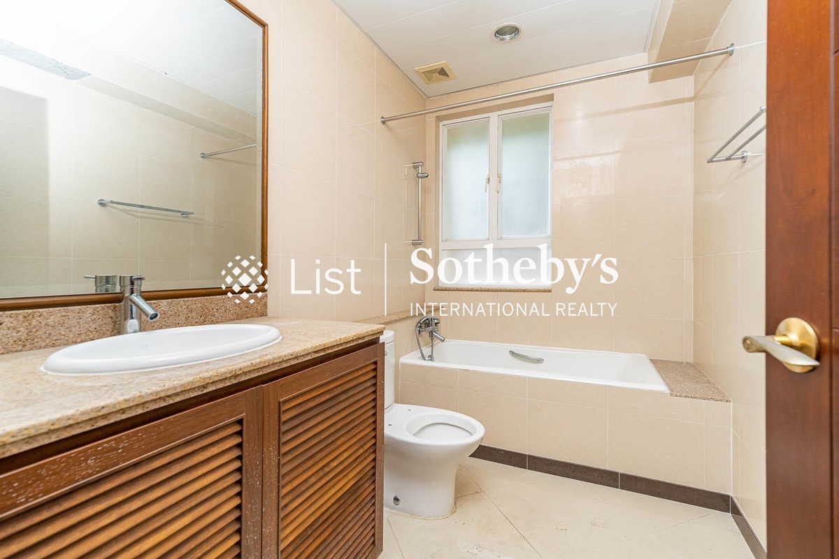 Repulse Bay Mansions 淺水灣大廈 | Guest Bathroom