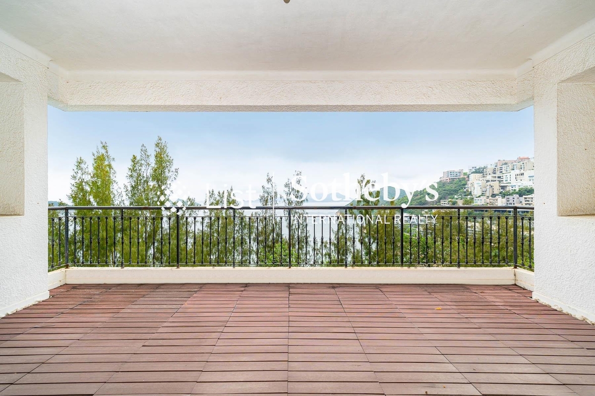 Repulse Bay Mansions 淺水灣大廈 | Balcony off Living and Dining Room
