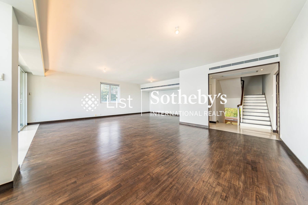 Repulse Bay Towers 保華大廈 | Living and Dining Room