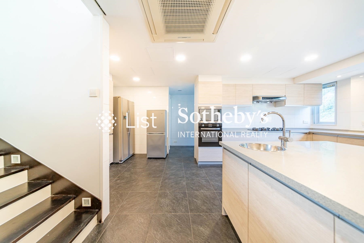 Repulse Bay Towers 保華大廈 | Kitchen