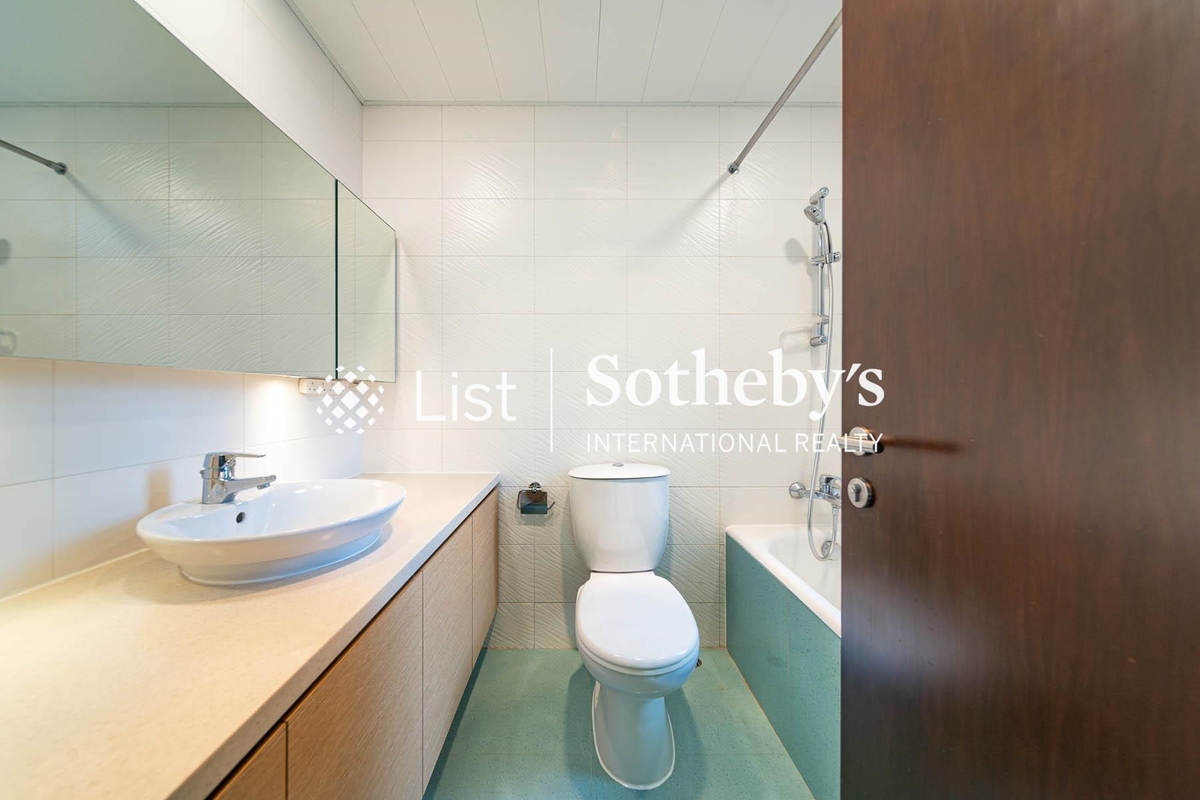 Repulse Bay Towers 保華大廈 | Third En-suite Bathroom