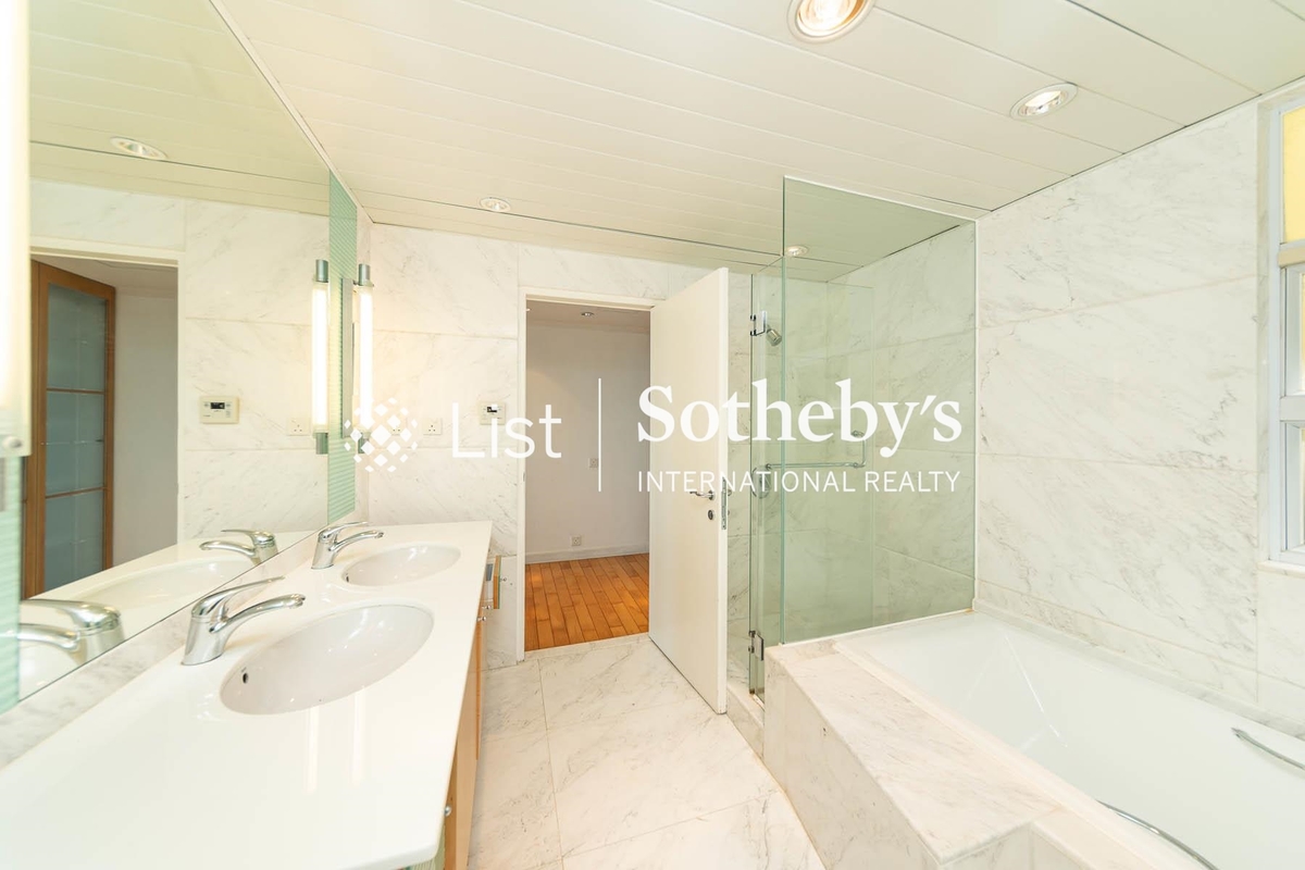 Repulse Bay Towers 保華大廈 | Master Bathroom