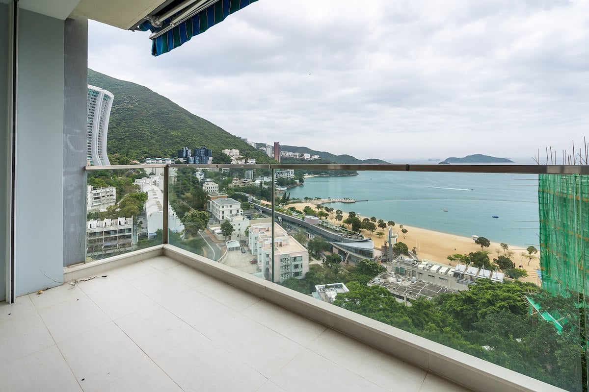 Repulse Bay Towers 保華大廈 | Balcony off Living and Dining Room